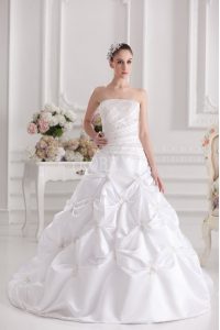 Strapless Sleeveless Wedding Dresses Brush Train Beading and Ruching and Pick Ups White Taffeta