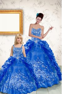 Pick Ups Floor Length Ball Gowns Sleeveless Royal Blue Quince Ball Gowns Lace Up