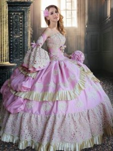 Designer Long Sleeves Taffeta Floor Length Lace Up Vestidos de Quinceanera in Pink with Lace and Appliques