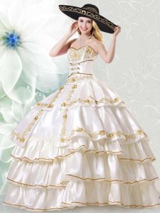 Affordable Ruffled Ball Gowns Vestidos de Quinceanera White Sweetheart Taffeta Sleeveless Floor Length Lace Up