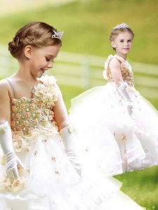 Charming Sleeveless Brush Train Ruffled Layers and Hand Made Flower Zipper Flower Girl Dresses for Less