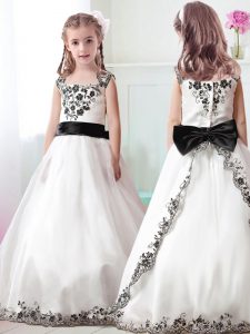 Admirable Straps White Tulle Zipper Flower Girl Dresses for Less Sleeveless Floor Length Appliques and Belt