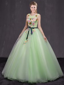 Elegant Scoop Sleeveless Organza 15th Birthday Dress Appliques Lace Up