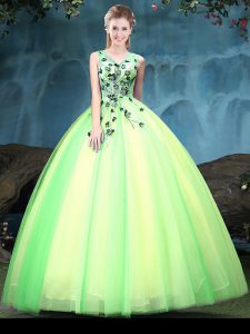 Tulle V-neck Sleeveless Lace Up Appliques Quinceanera Dress in Multi-color