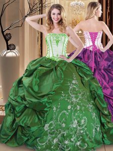 Beautiful Green Sleeveless Embroidery Floor Length 15th Birthday Dress